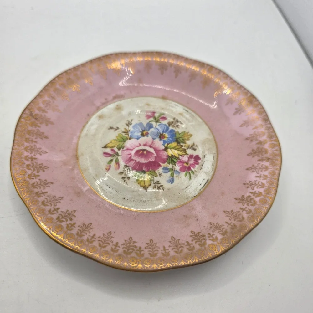 Napco China SD179 & Queen Anne Bone China Floral Plates Gold Trim Lot of 2